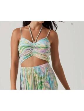 ASTR The Label Savine Crop Top, Green Swirl, Size Medium  MSRP $78